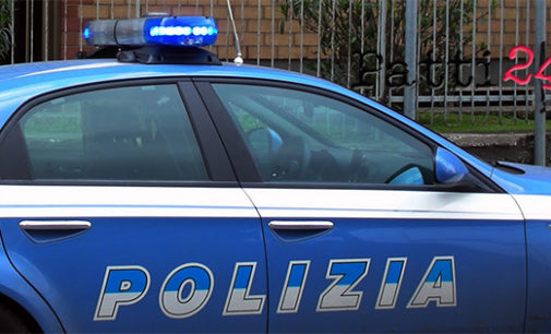 MESSINA – Polizia denuncia per ricettazione 39enne intento a smontare un ciclomotore rubato lo scorso giugno