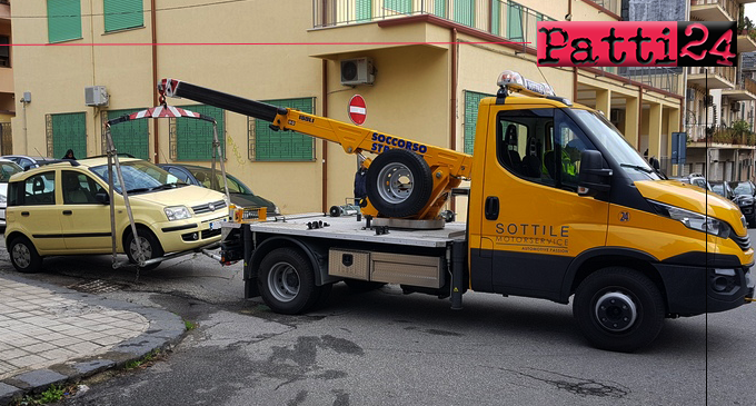 MESSINA – Parcheggio selvaggio. I marciapiedi restituiti alla fruizione dei pedoni