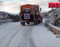 MESSINA – Emergenza neve, uomini e mezzi della Città Metropolitana in azione sulle strade provinciali di Cesarò, San Teodoro, Montalbano Elicona, San Piero Patti, Caronia, Capizzi, Tortorici, San Salvatore di Fitalia, Raccuja e Ucria