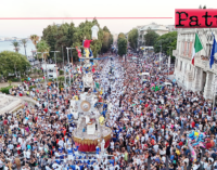 MESSINA – La processione della “Vara dell’Assunta”. In ragione della massiccia presenza di fedeli, sono stati predisposti efficaci servizi di ordine pubblico.