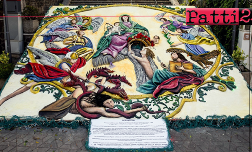 TERME VIGLIATORE – Particolare infiorata artistica di Umberto Cipriano, allestita su scalinata del paese in occasione della festa patronale.